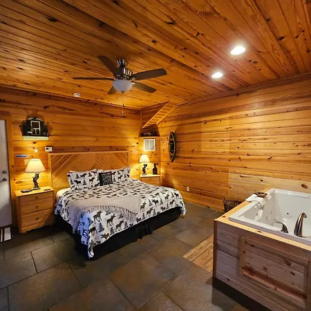 2 Min To Beaver Lakeking Bedfirepitjetted Tub Eureka Springs Exterior foto