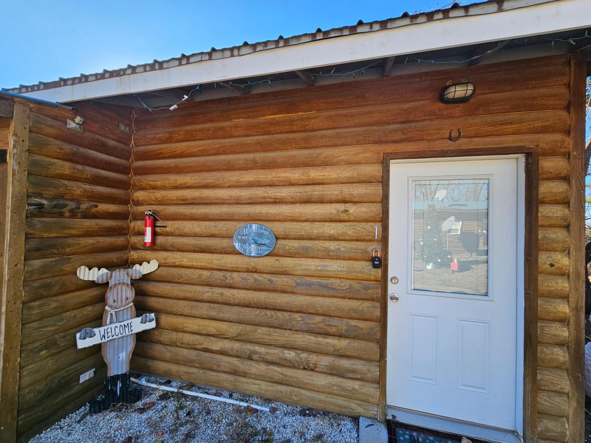 2 Min To Beaver Lakeking Bedfirepitjetted Tub *